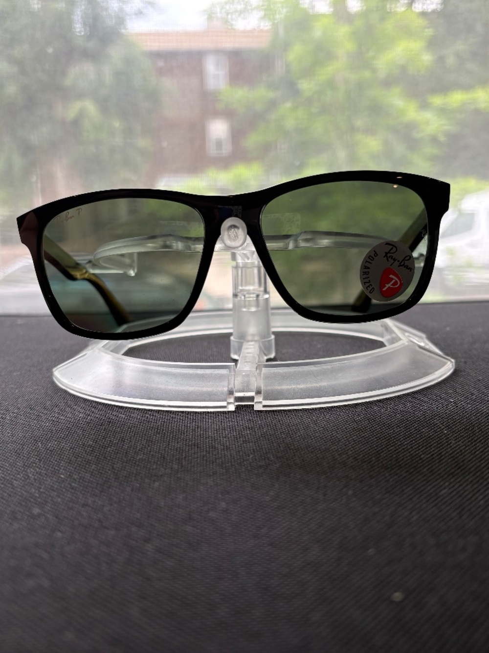 Ray-Ban polarized sunglasses (RB4181). Polished black frame/green polarized lens